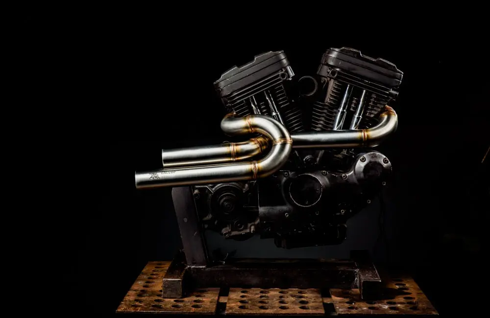 The Tremor Exhaust For Iron And Sportster 1