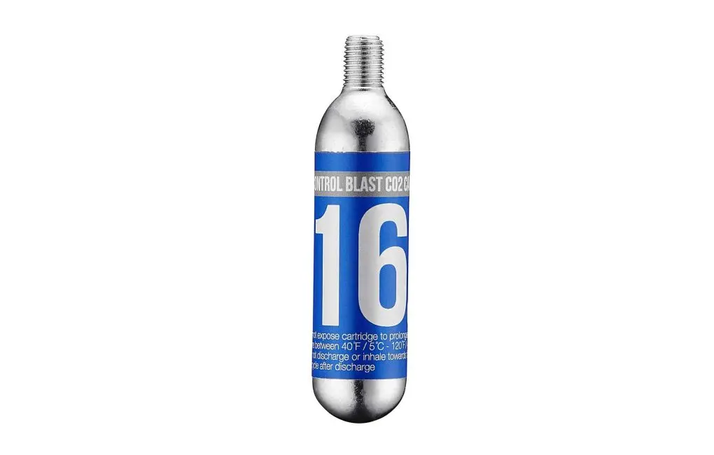 Giant Control Blast Co2 16G Threaded Cartridge 1