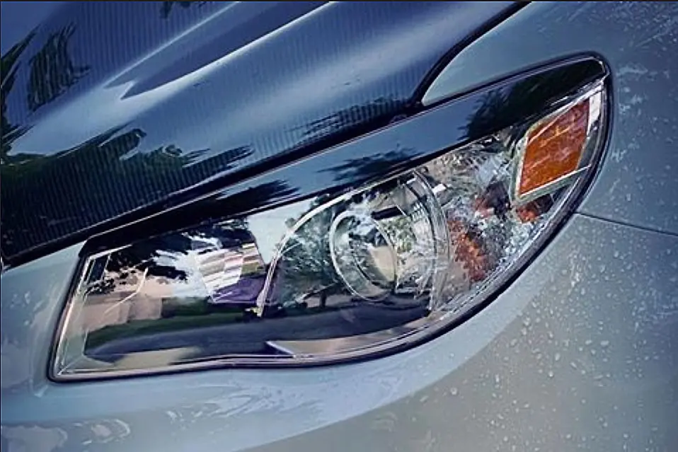 Headlight Eyelid Trim 1