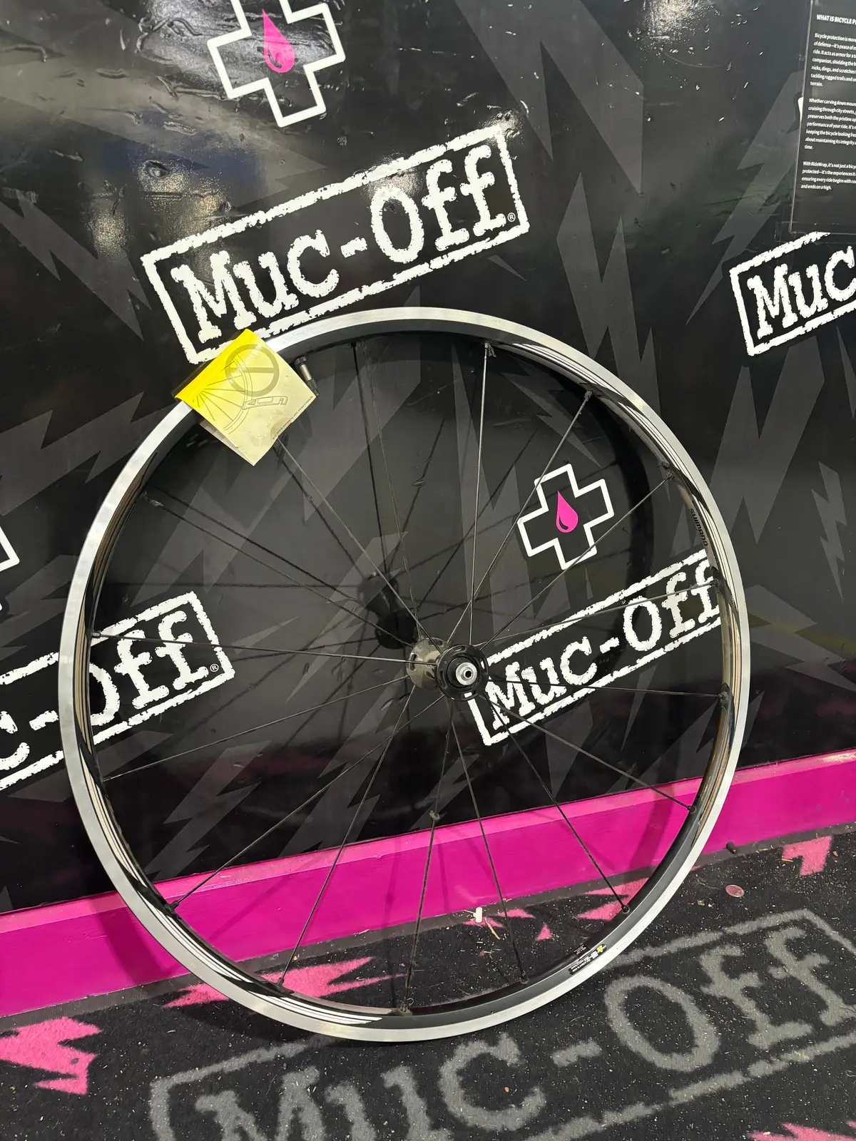 Wheel 700 Front Shimano Rs610 1
