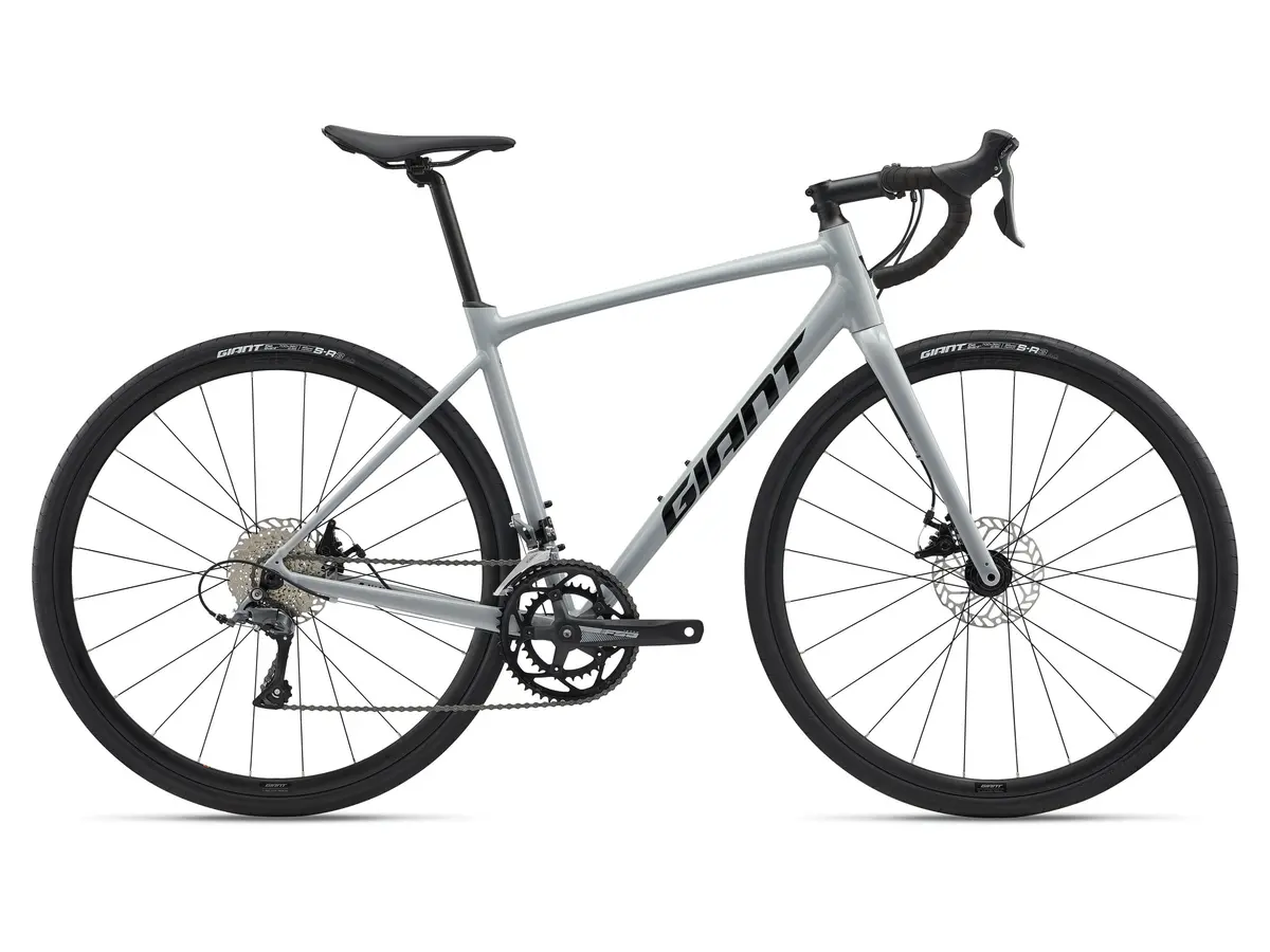 Giant Contend Ar 4 (2025) 1