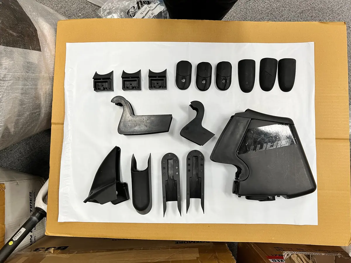 Giant Trinity Misc Parts Bundle #08 - Hydration System Parts (Used) 1