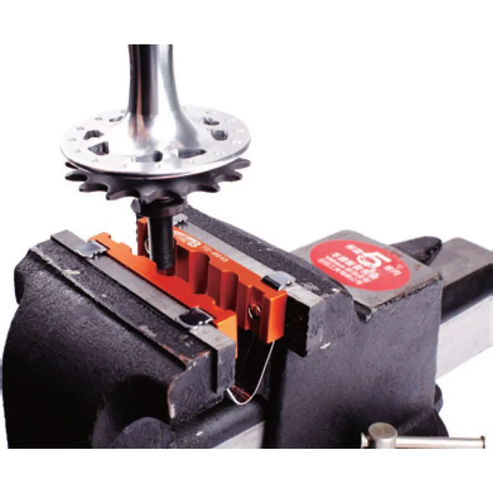 Tool Super B Axle & Pedal Vise 1
