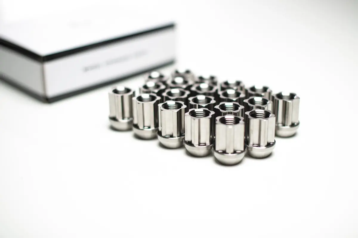 Titan 7 O.W.L Titanium Lug Nuts 1