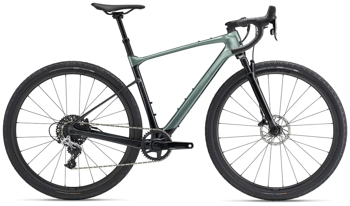 Giant Revolt X Advanced Pro 2 (2023) 1