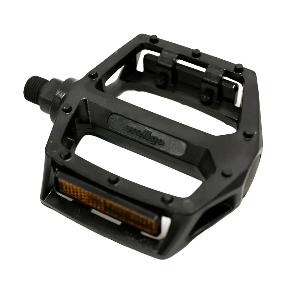 Wellgo Large One Piece 9/16" Flat Pedals (3508B) 1